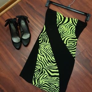 Black strapless dress lime design